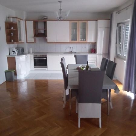 Apartman Teklic Kaštela Kültér fotó