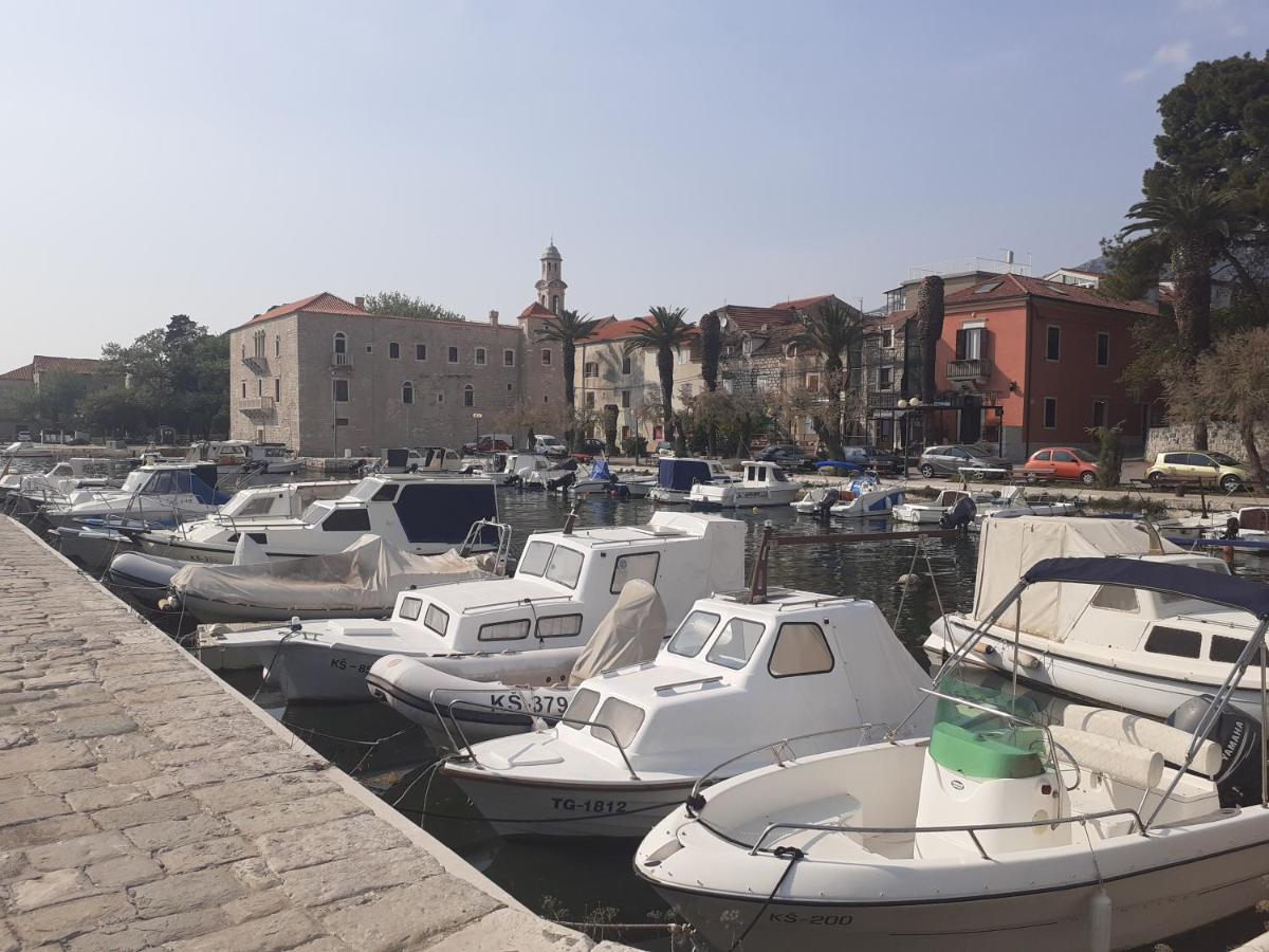 Apartman Teklic Kaštela Kültér fotó